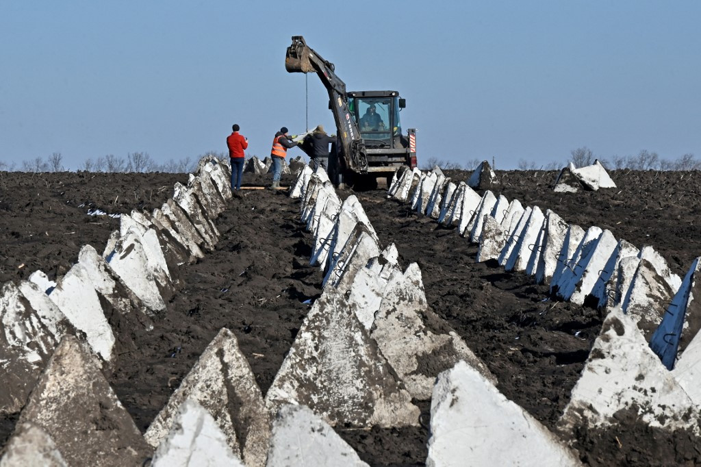 "EU Backs €5 Billion Military Aid Fund for Ukraine Amid Escalating Tensions with Russia"