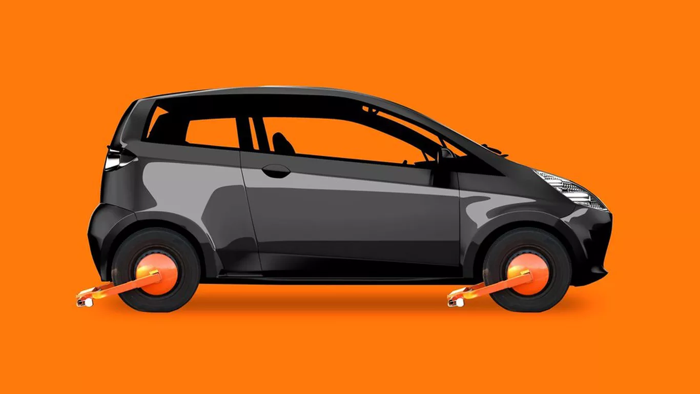 Featured image for CarMax Shares Drop 20% Amid Declining Used Car Market