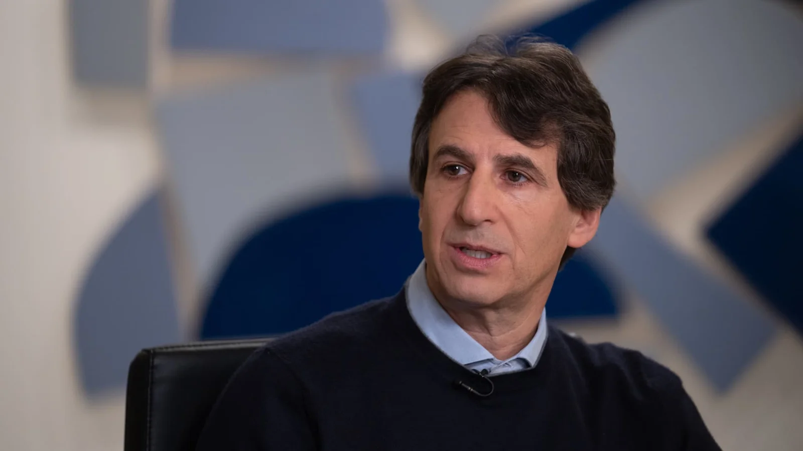 Apollo’s Private Credit Fund Returns 45% of Requested Withdrawals