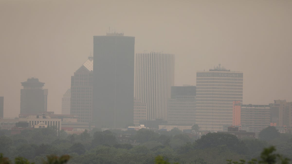 Canadian Wildfires Cause Unhealthy Air Quality and Eerie Skies in US.