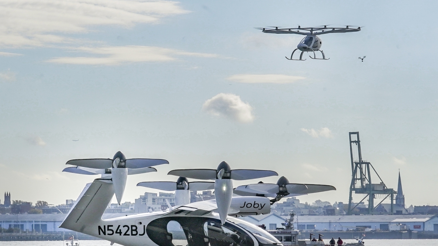 Featured image for U.S. Launches Pilot Programs to Accelerate Electric Air Taxi Development