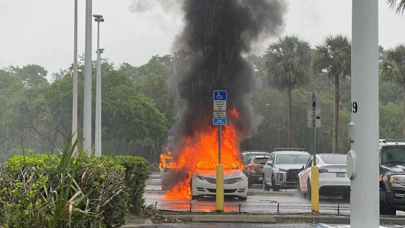 Florida Woman's Car Catches Fire with Children Inside During Alleged Shoplifting Incident