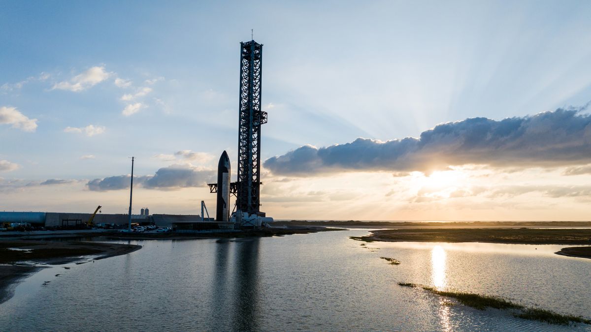 SpaceX Prepares for Starship Flight 6 Launch with Unique Rollout