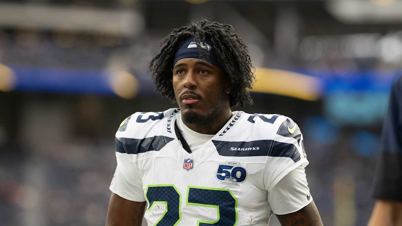 Featured image for Panthers acquire safety off waivers