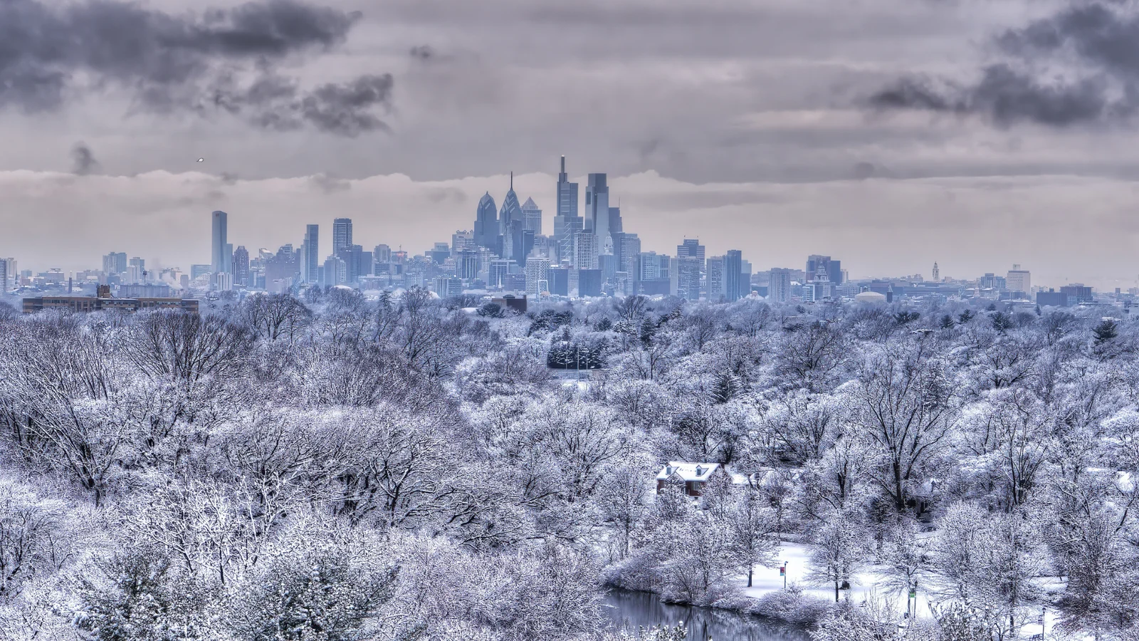 Philadelphia braces for weekend snow with possible icy mix