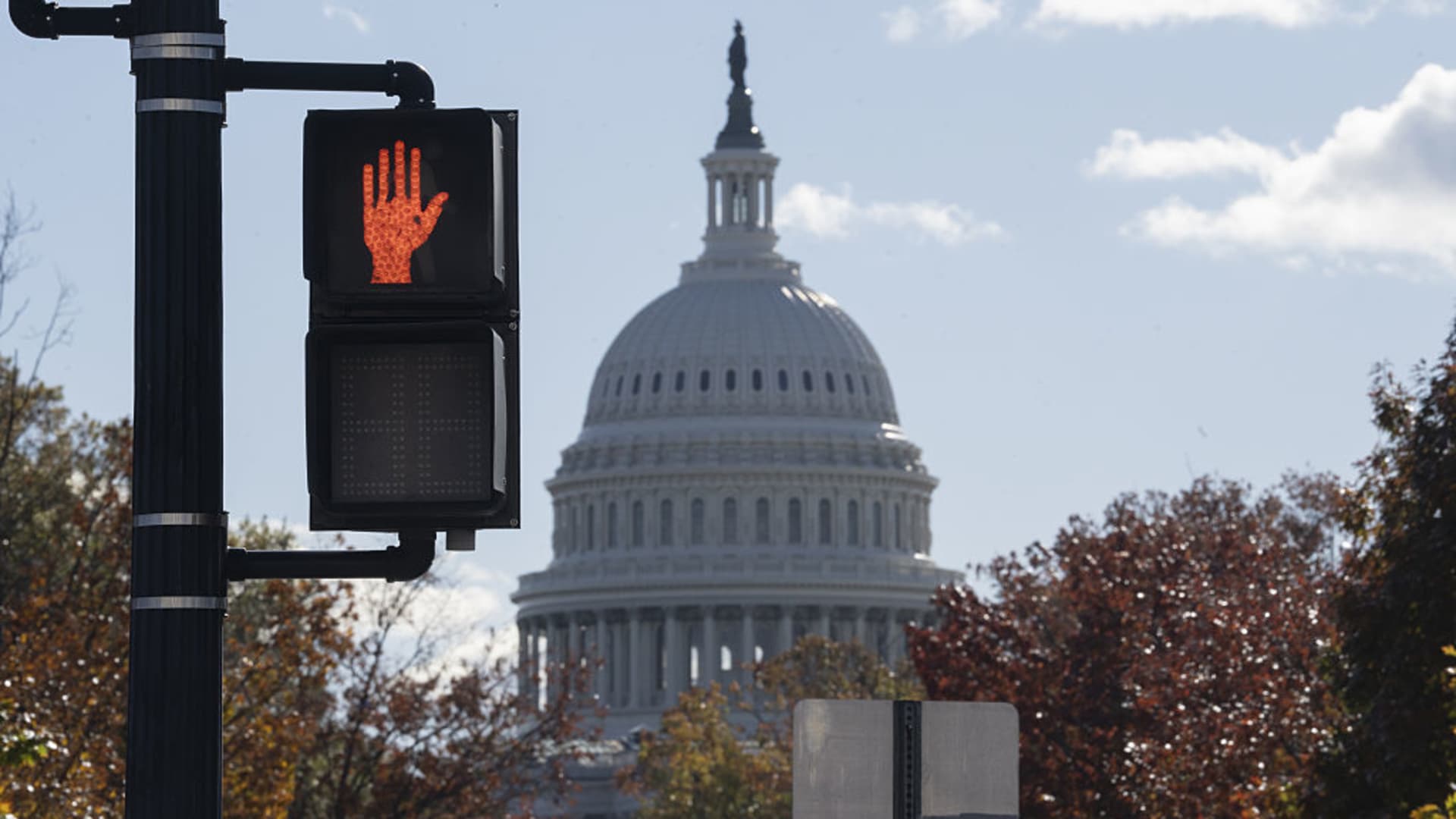 U.S. Economic Data Uncertain Amid Government Shutdown