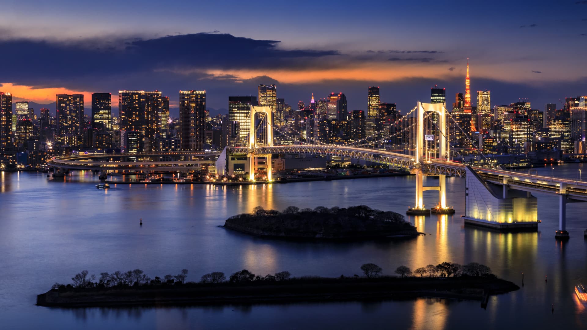 Featured image for Asian Markets Mixed Amid Geopolitical and Federal Reserve Developments