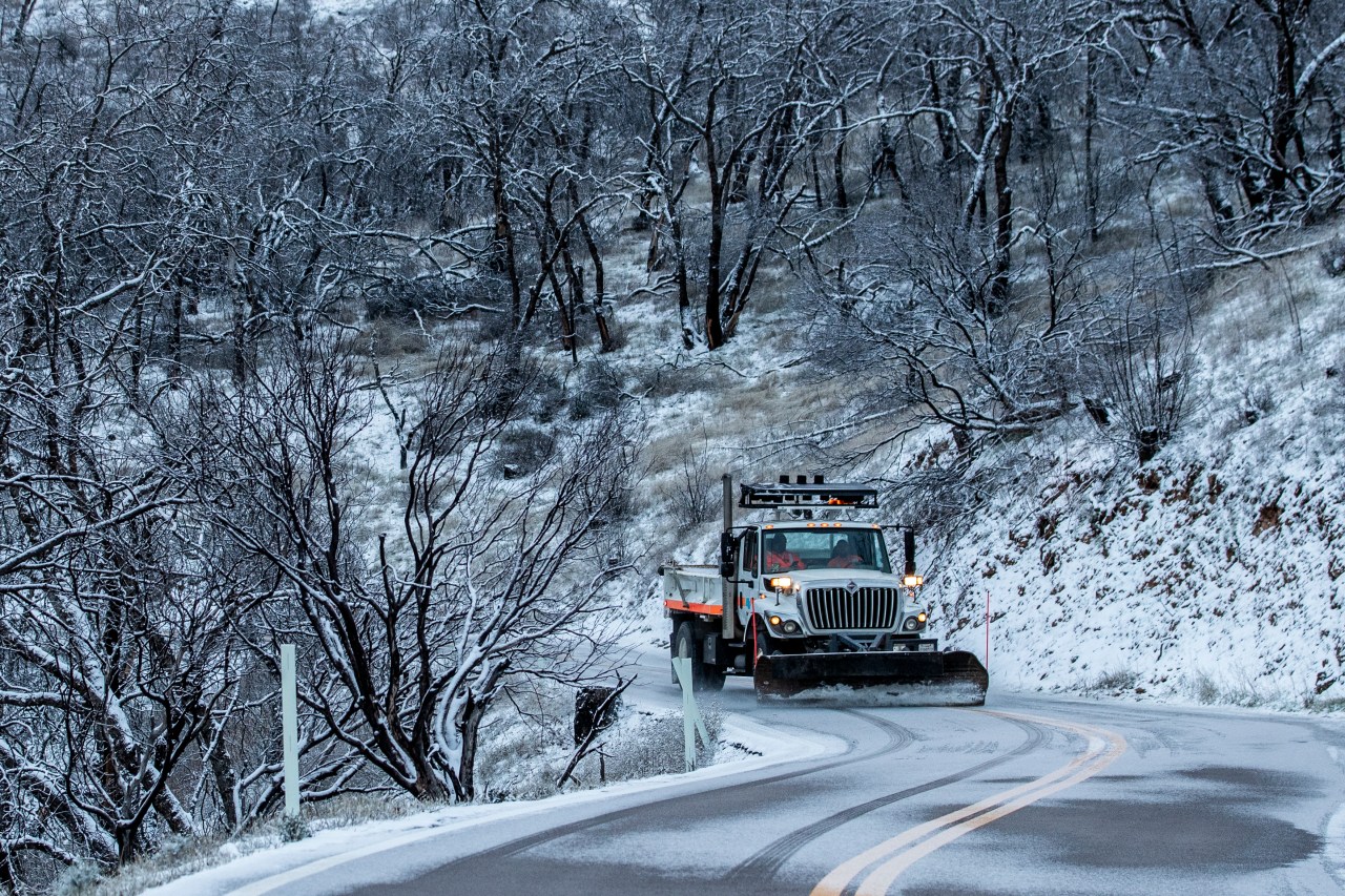 Featured image for "Colorado Winter Storm: Vehicles Stalling Plow Operations Near Golden Amid Heavy Snowfall"