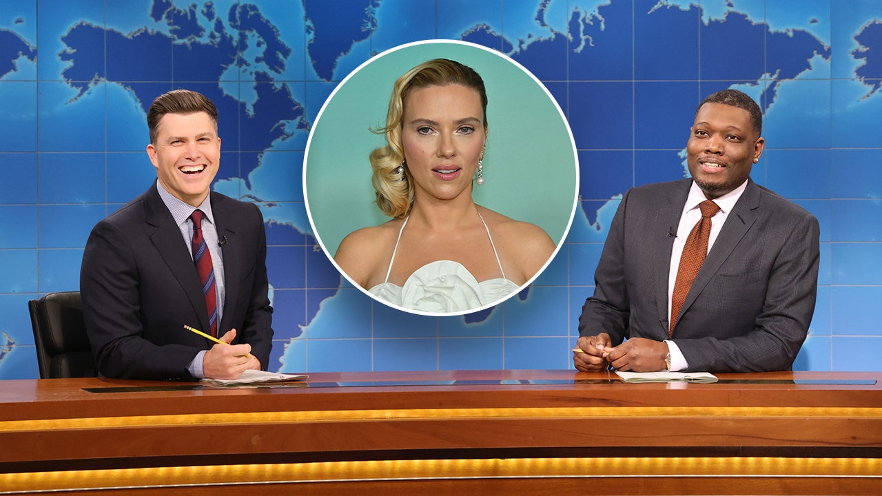 Featured image for 'SNL's' Colin Jost and Scarlett Johansson's Merciless Joke Swap