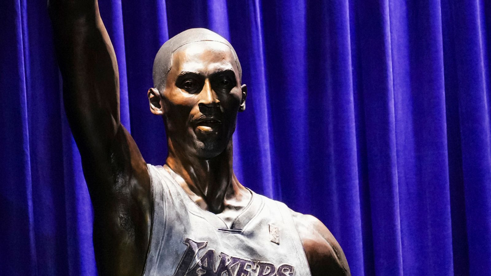 "Kobe Bryant Memorialized with 19-Foot Statue at Lakers' Home Venue"