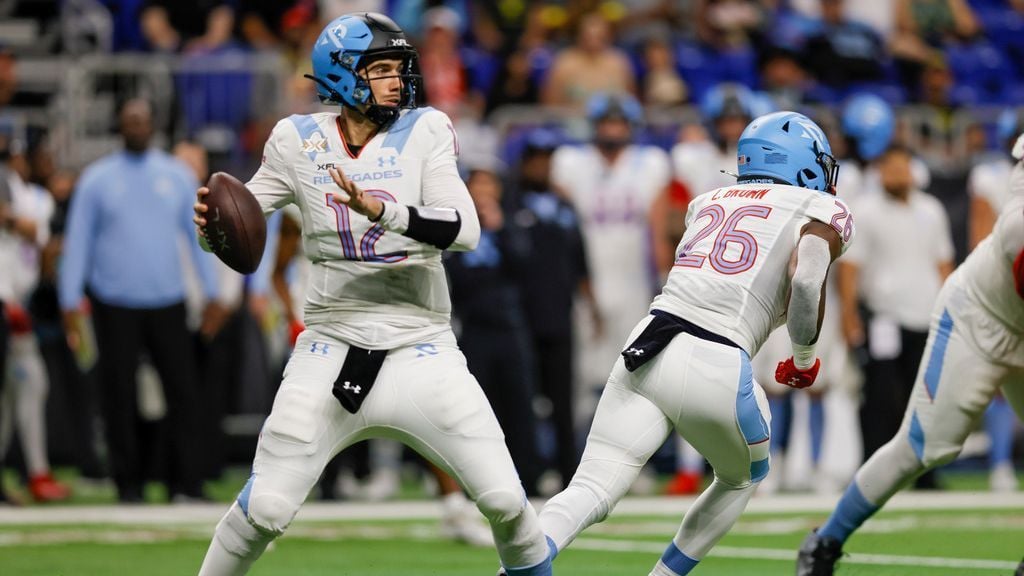 Featured image for Arlington Renegades Shock Defenders to Win XFL Championship.