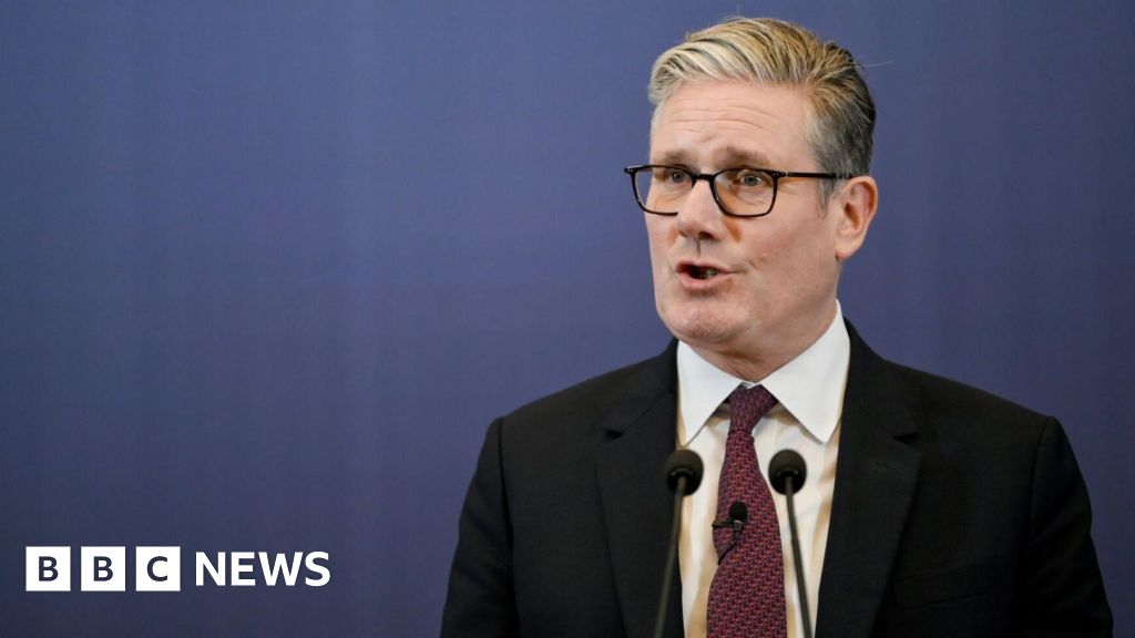 Keir Starmer Commends Trump on Gaza Ceasefire Amid Controversies