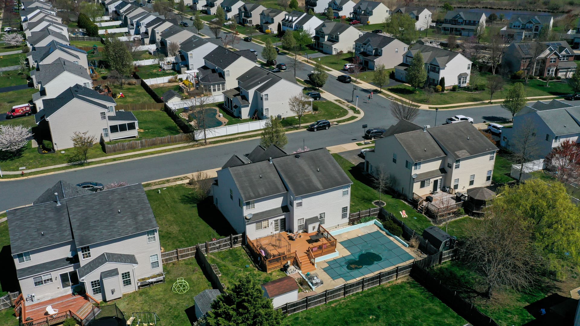 Homebuyers face higher mortgage rates and decreased demand.