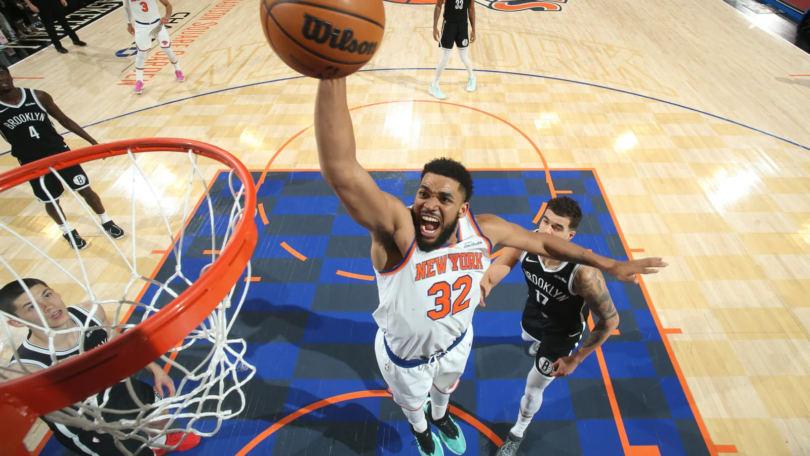 Knicks roll to franchise-record 54-point win over Nets to snap skid