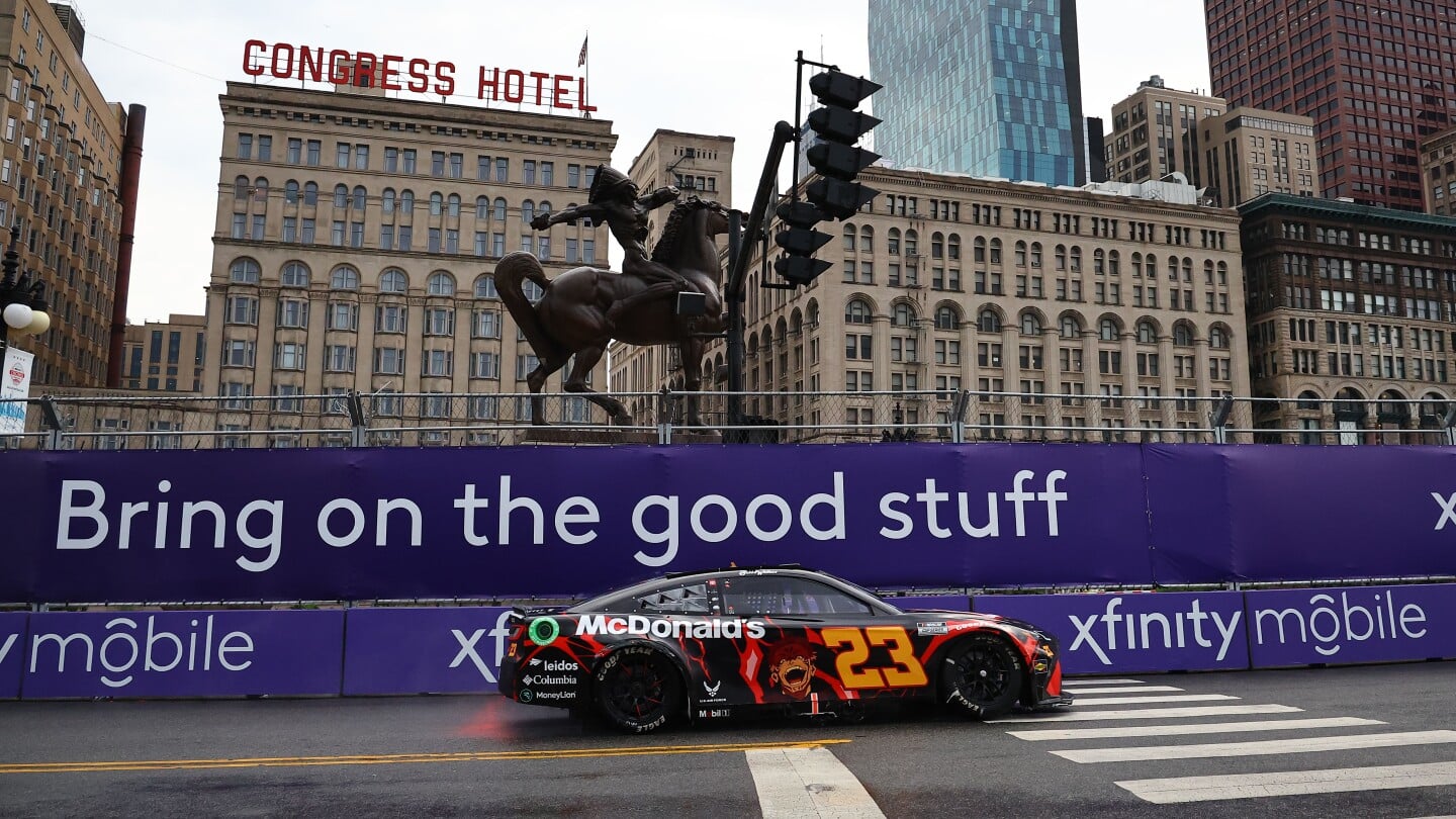 Featured image for NASCAR Weekend at Chicago: Xfinity and Cup Series Races and Jeff Gordon's Insights