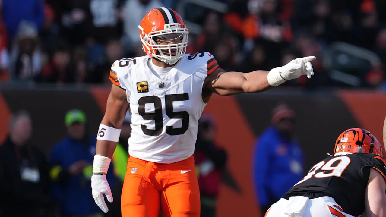 Browns pledge to keep Myles Garrett amid contract tweak