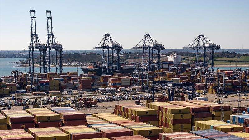 UK Economy Contracts in April Amid US Tariffs and Tax Hikes