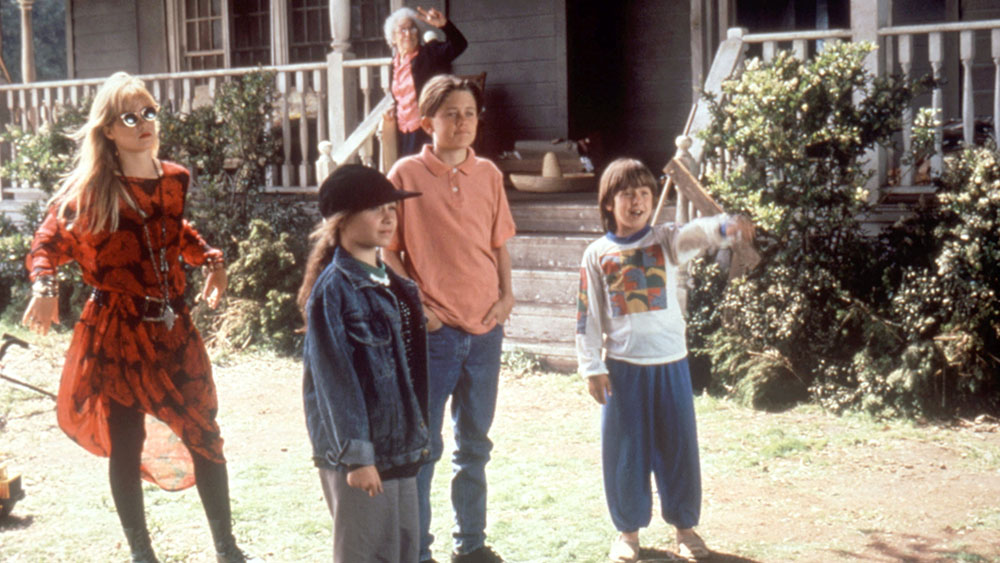 Featured image for Nicole Richie Stars in 'Don't Tell Mom the Babysitter's Dead' Remake Set for Spring Release