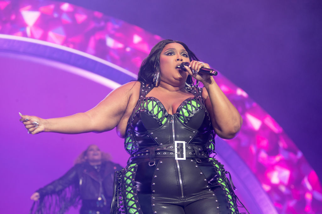 Featured image for Lizzo faces threats and unfriendly signs at BottleRock Napa festival.
