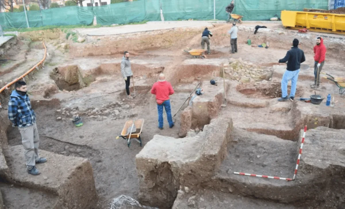 Spain’s 2,200-Year-Old Elephant Bone Sparks Possible Link to Hannibal’s War Elephants