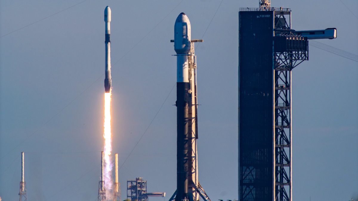"SpaceX Successfully Launches Indonesian Communications Satellite from Cape Canaveral"