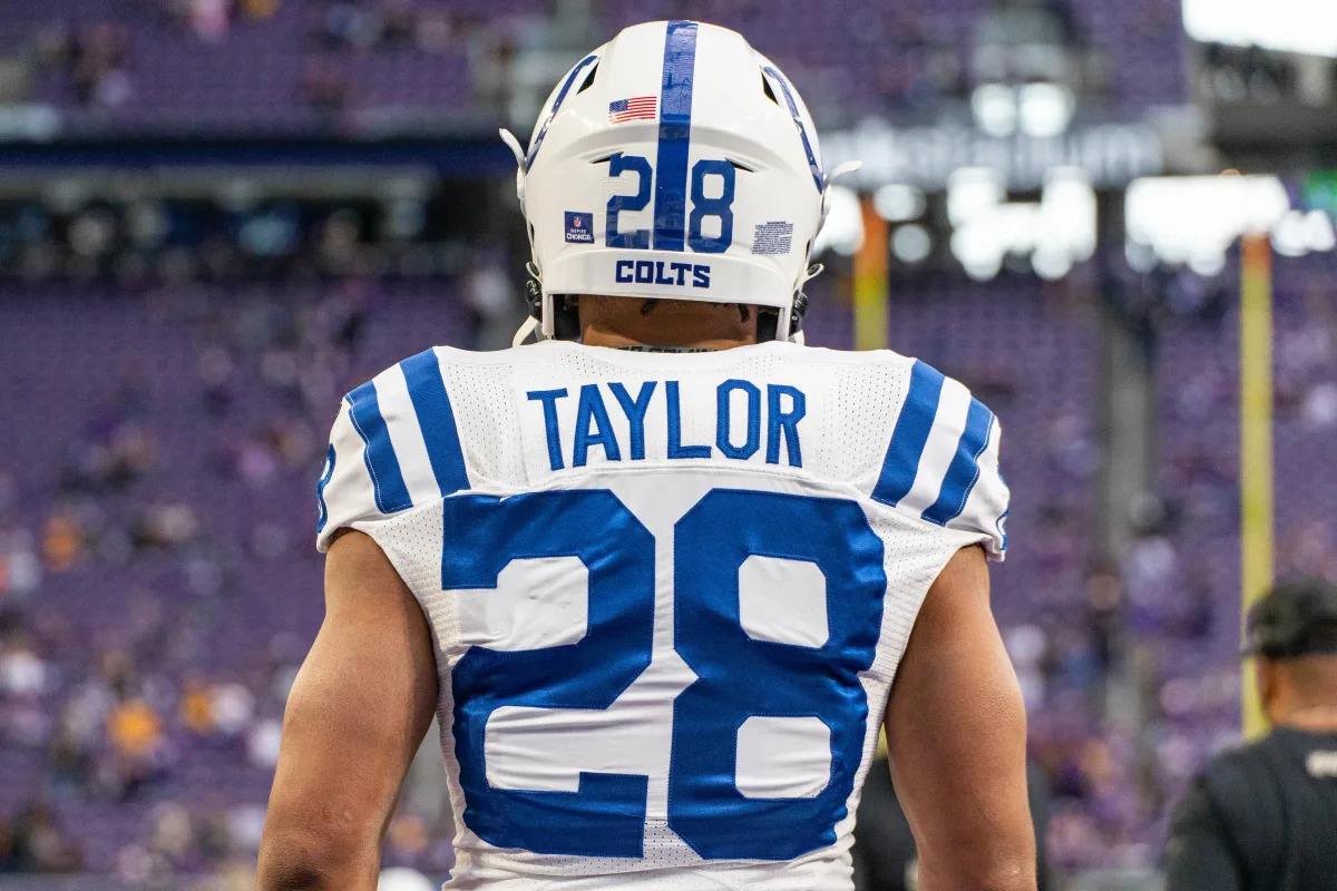"Jonathan Taylor's Return: Impact on Fantasy Football RB Rankings"