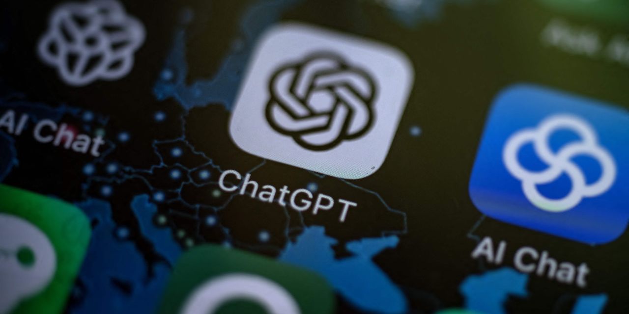 Featured image for Goldman Sachs predicts slow inflation recovery for US economy.