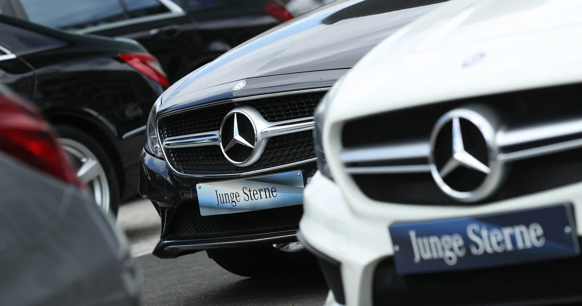 Featured image for Mercedes-Benz Settles $150 Million Emissions Lawsuit