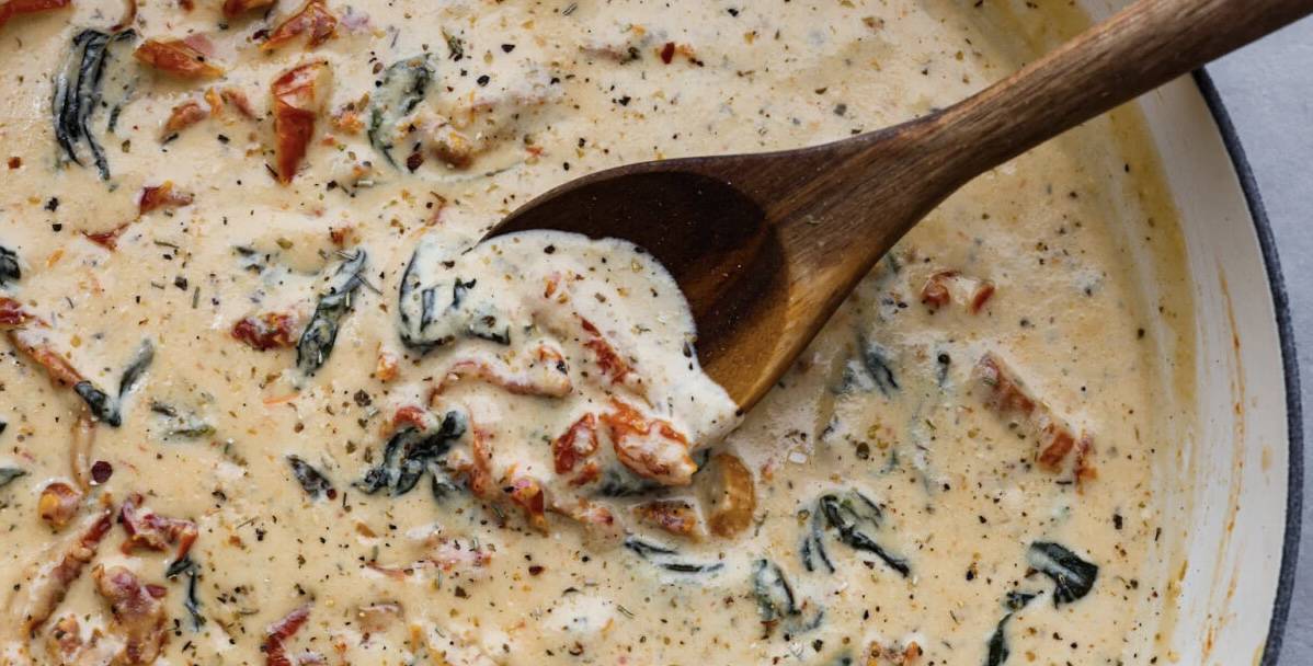 "Deliciously Diverse Tomato Recipes: From Creamy Tuscan Garlic Sauce to Burst Cherry Tomato Pasta"