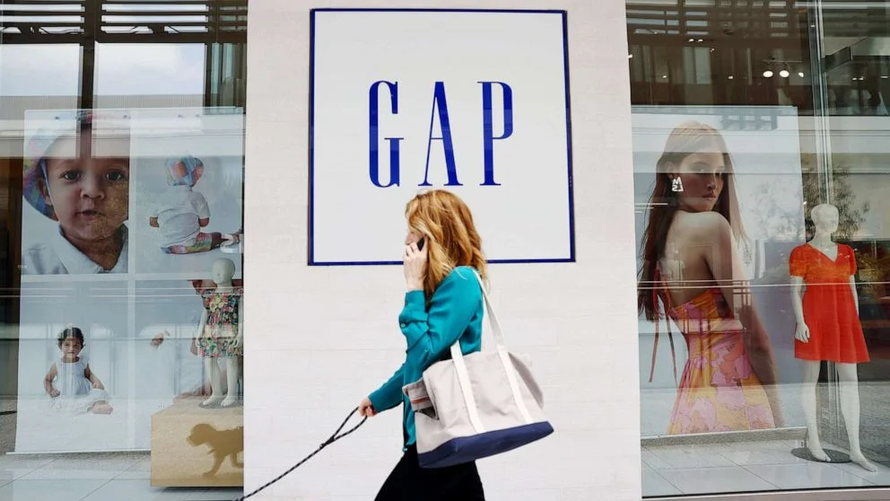 Gap slashes 1,800 jobs to reduce costs and improve decision-making.