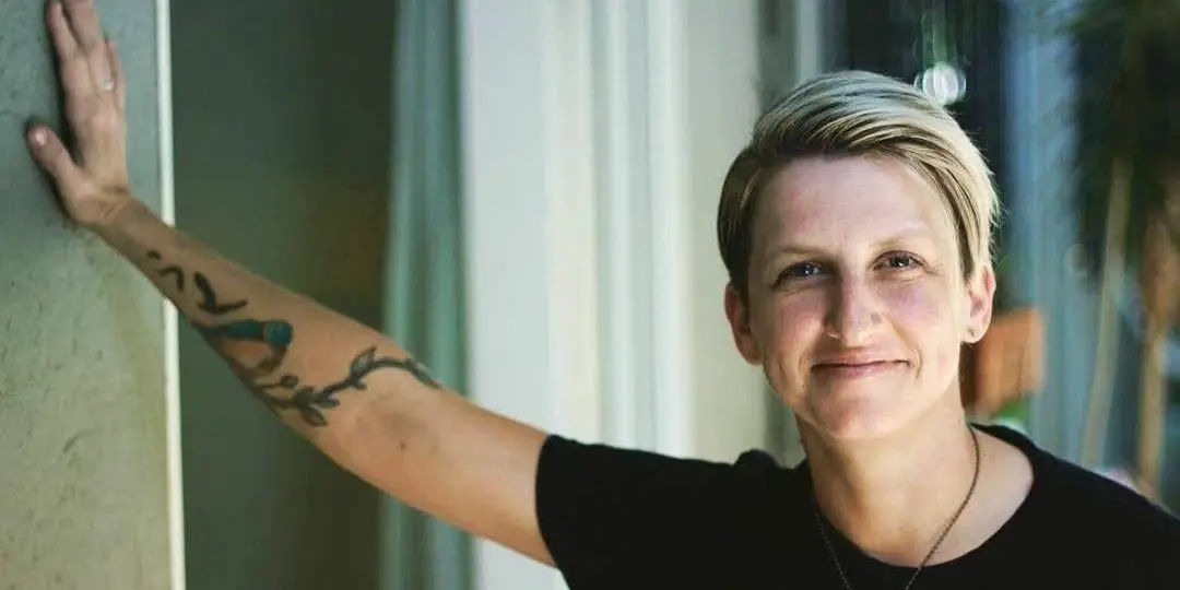 Featured image for Buyer regrets suburban 5-bedroom purchase after bidding wars in LA