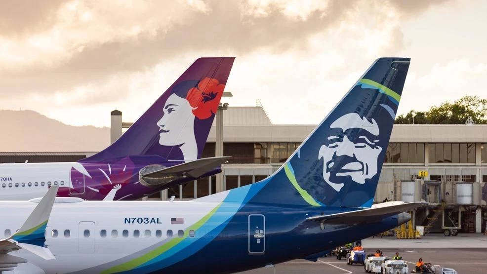 Featured image for Alaska Airlines and Hawaiian Airlines Launch the New Atmos Rewards Loyalty Program