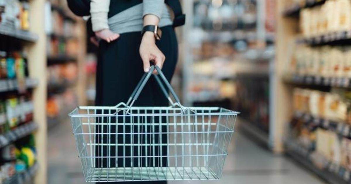 Featured image for Financial Struggles Mount as Americans Overspend and Under-save