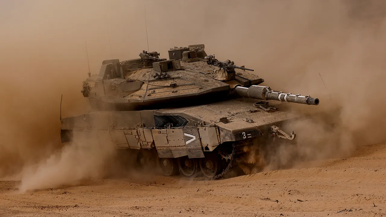Israeli Tanks Advance on Rafah Amid Escalating Gaza Conflict
