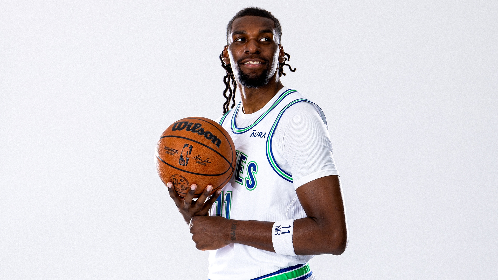 Timberwolves Unveil Throwback White Uniforms for 35th Anniversary Season