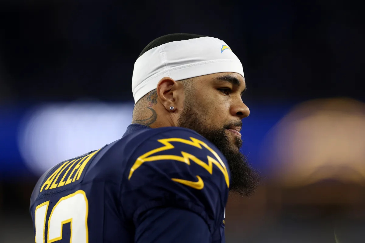 "Bears Make Bold Move, Acquire Keenan Allen from Chargers in Trade"