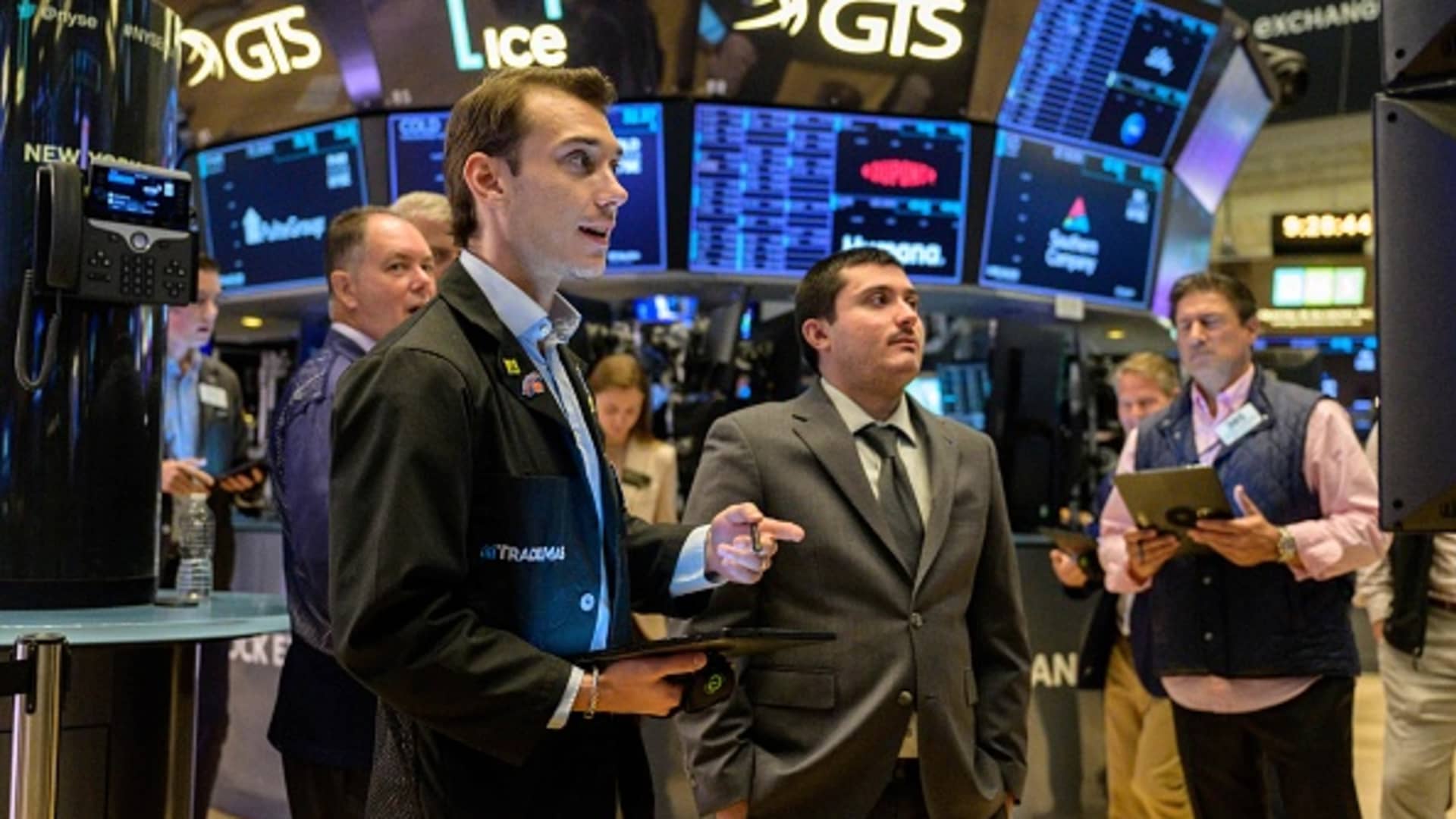 Stock Futures Slip as Job Openings Plummet: Market Update