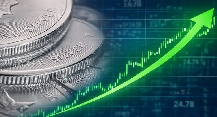 Goldman Sees Silver Set for More Wild Swings on Inventory Crunch