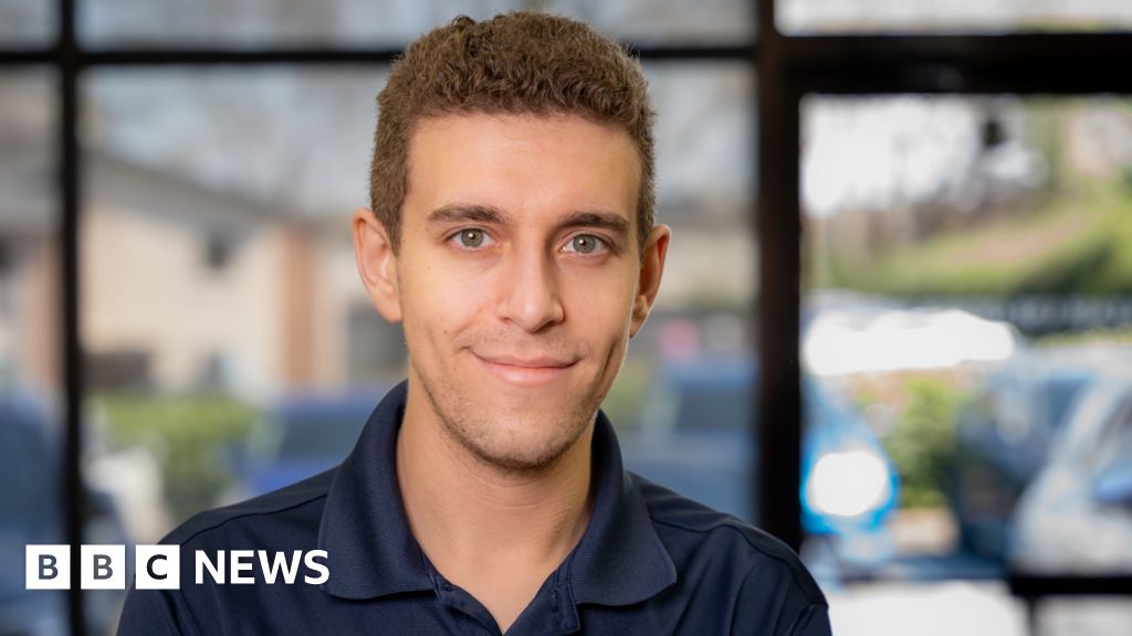 Featured image for American Chess Grandmaster Daniel Naroditsky Passes Away at 29