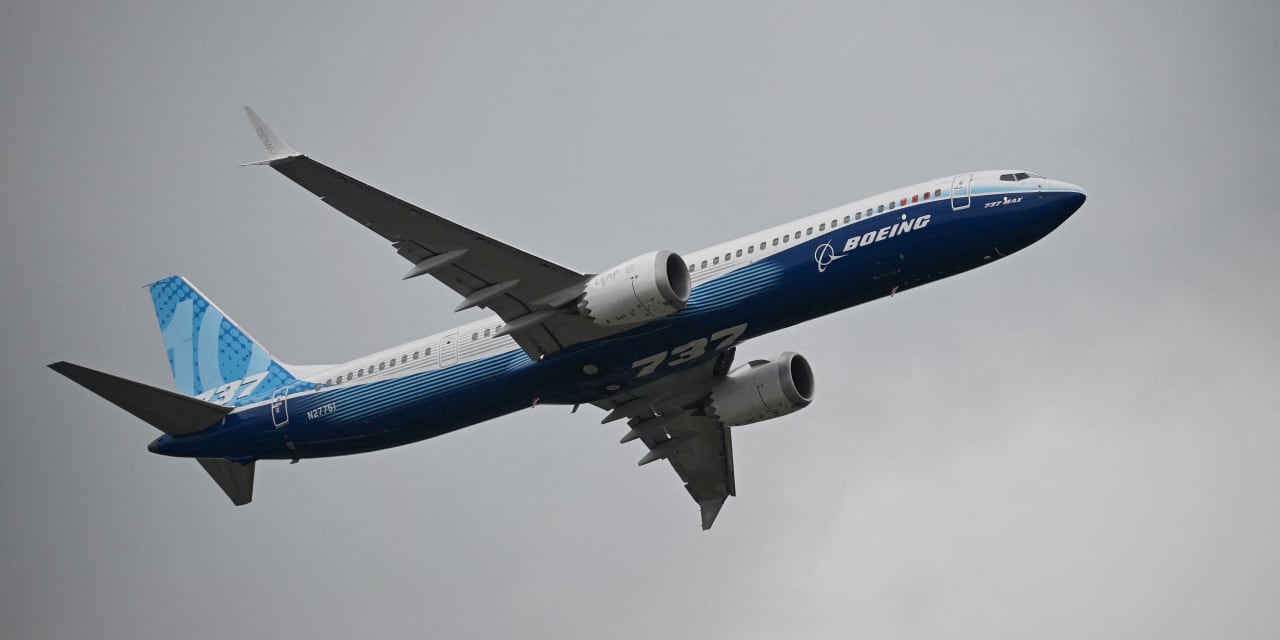 Featured image for Boeing's 737 Deliveries Delayed Due to Supplier Defect