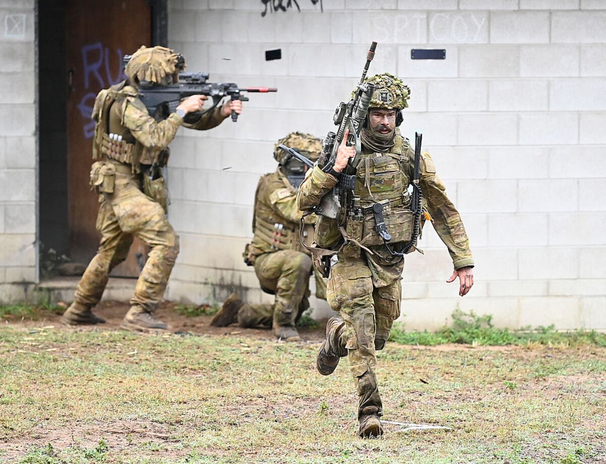 Australia and New Zealand Urged to Strengthen Ties Amid Global Tensions