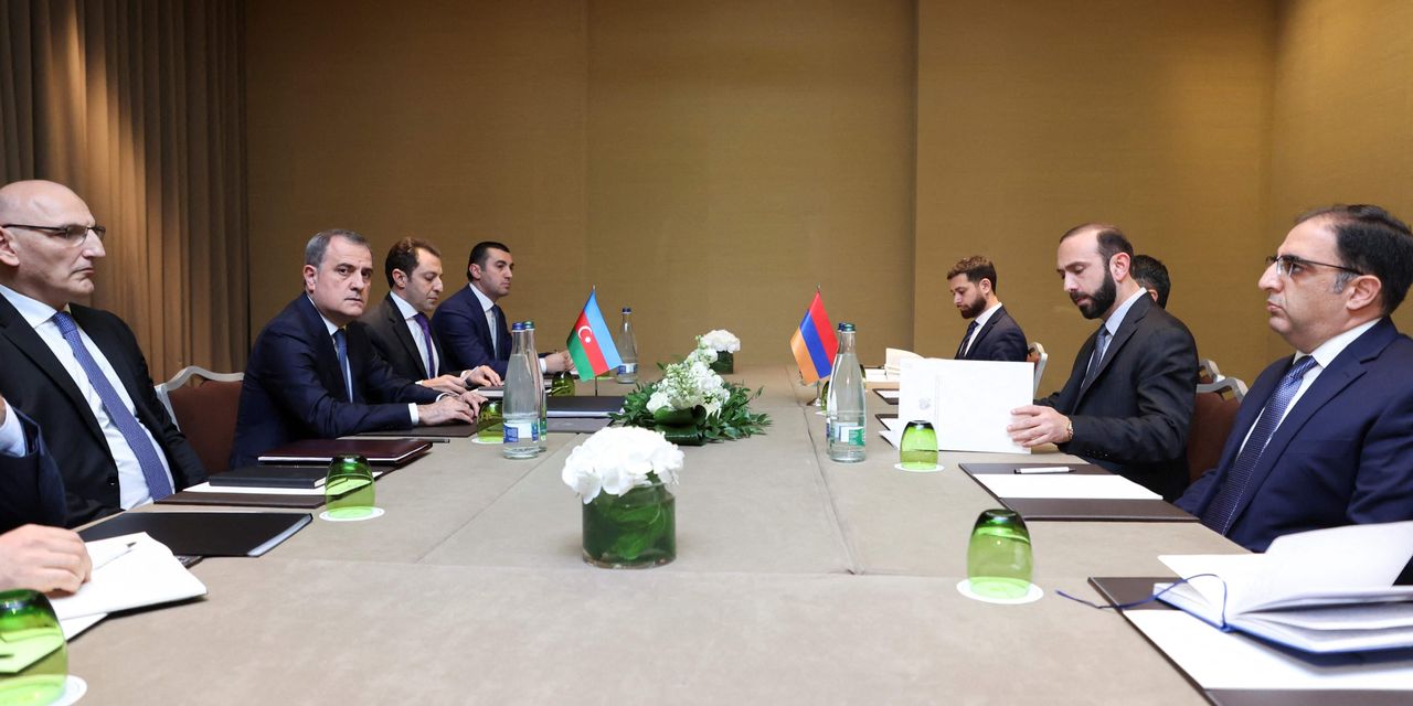 WSJ: Putin Takes Advantage of Karabakh's Armenian Population