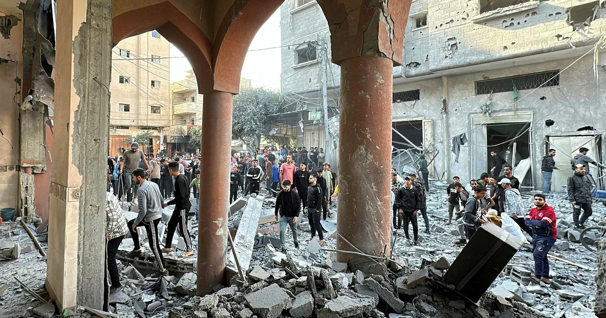 Featured image for Gaza Hospitals Struggle Amid Israeli Strikes, Fuel Shortages, and Super-Bacteria Threat