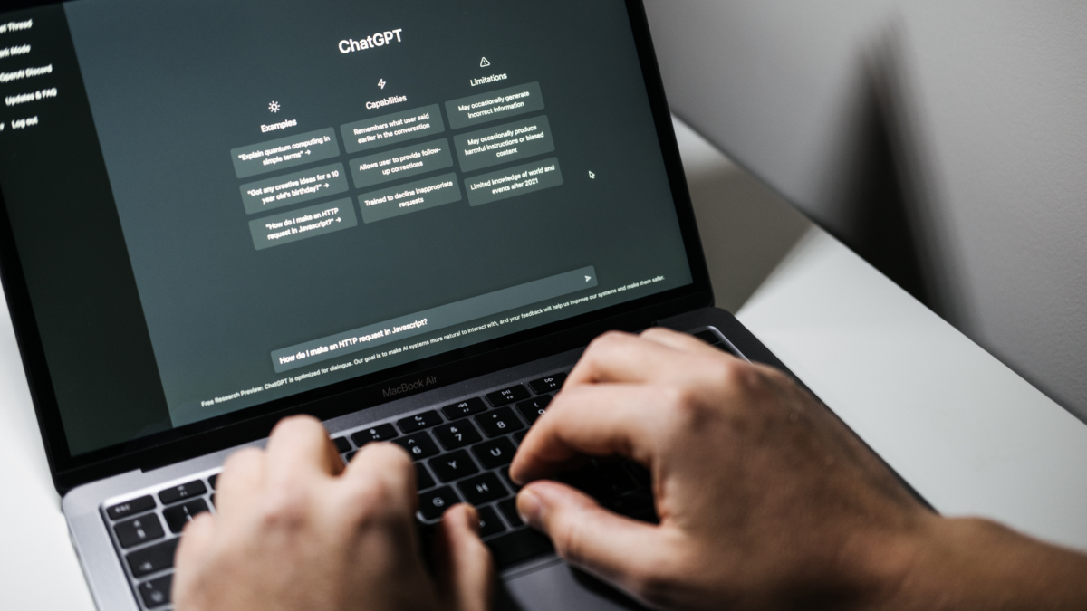 Featured image for "Enhanced Memory Feature: ChatGPT and Gemini Now Remember Your Conversations"
