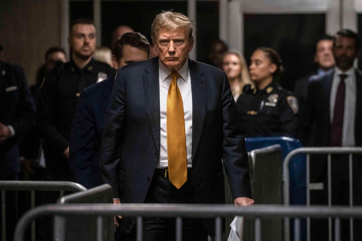 Trump Rallies in Bronx, Pushes Xenophobic Conspiracies and Courts Controversial Rappers