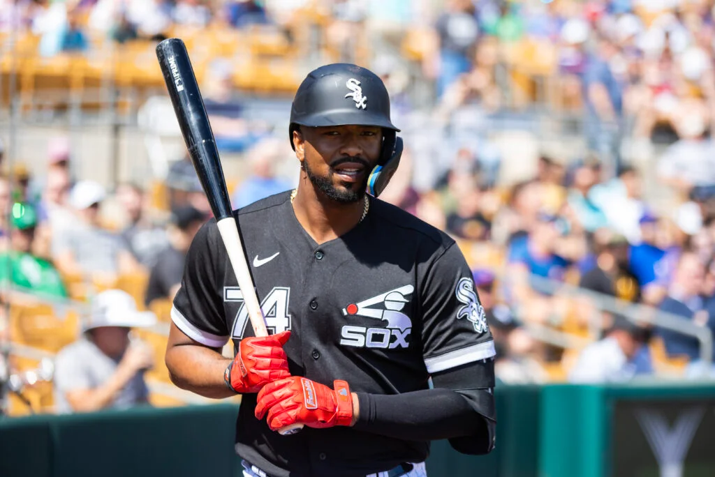 White Sox's Eloy Jiménez sidelined with hamstring injury.