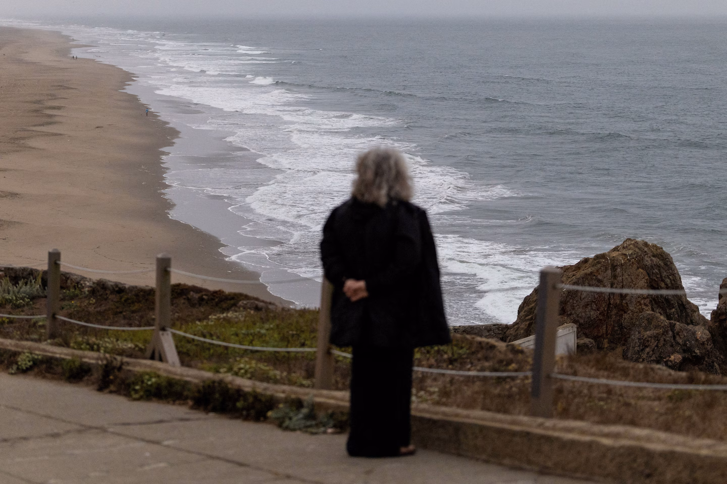 Pacific Region Sees Reduced Tsunami Threat After Major Earthquake