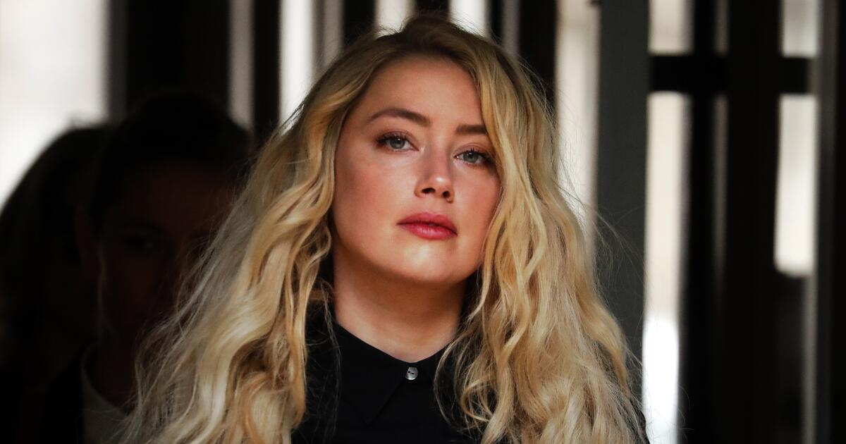 Featured image for Amber Heard Announces Second Pregnancy While Living in Spain