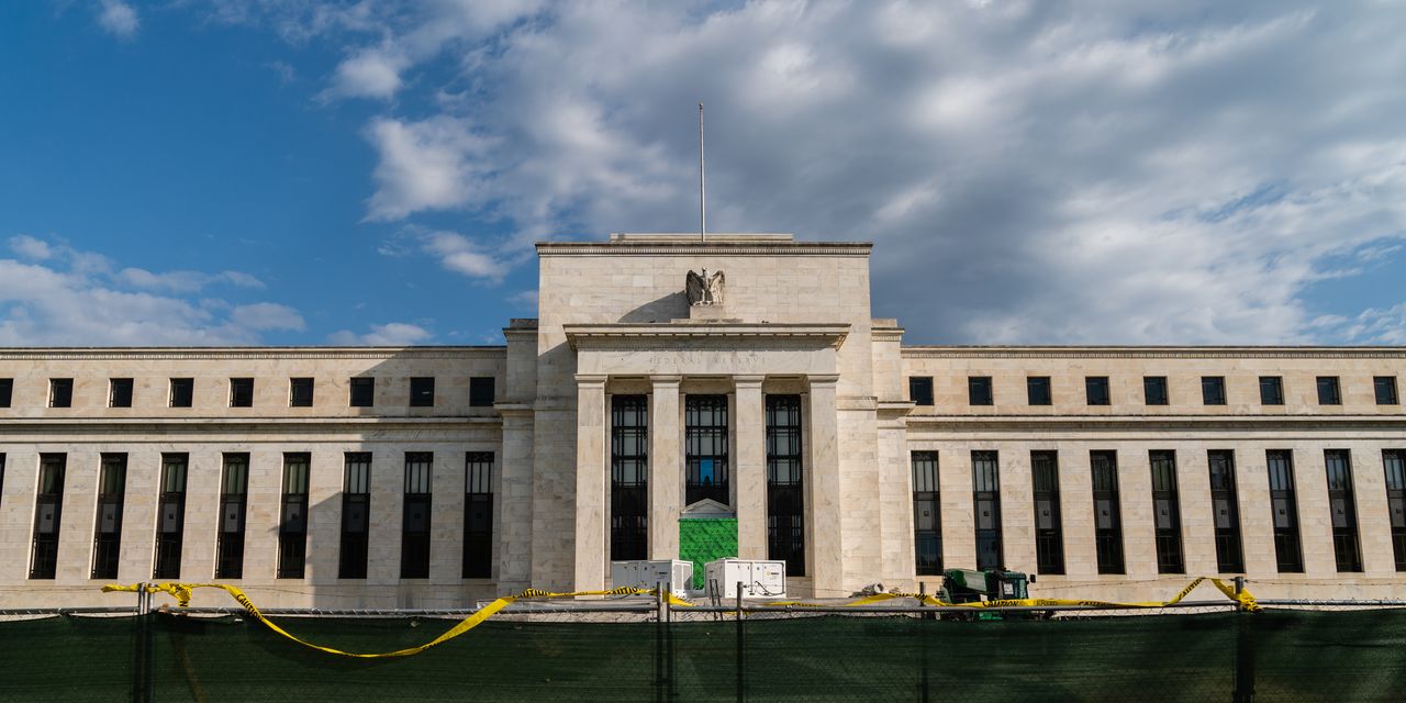 Financial Turmoil Sparks Doubts on Interest Rate Increases.