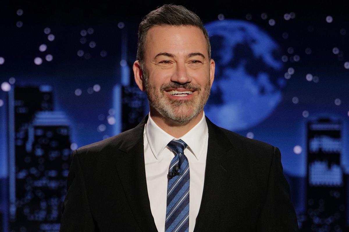 Featured image for Jimmy Kimmel Rescued Matt Damon from Choking at Dinner